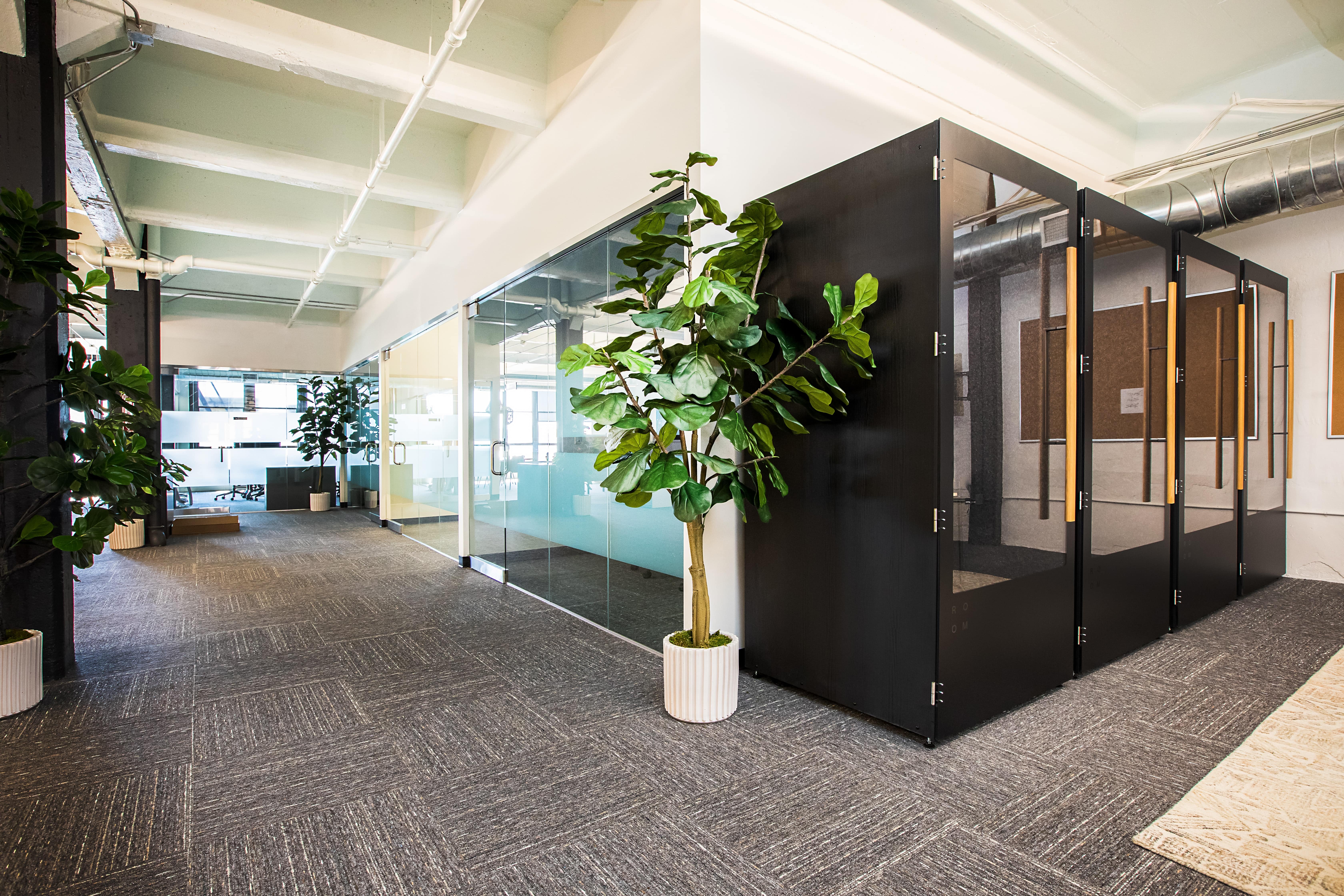 uneebo-office-design-6182SnH84II-unsplash-min